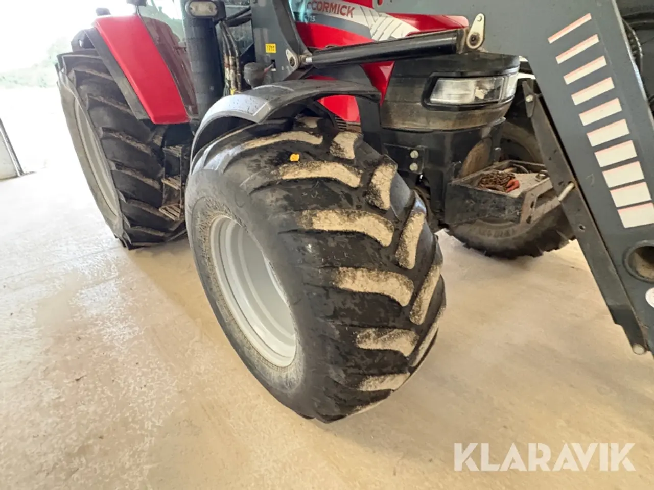 Billede 11 - Traktor med frontlæsser McCormick MC115