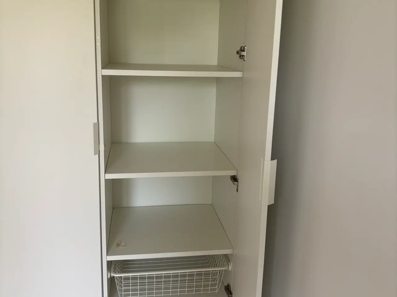 Billede 3 - Super flot IKEA Platsa garerobeskab