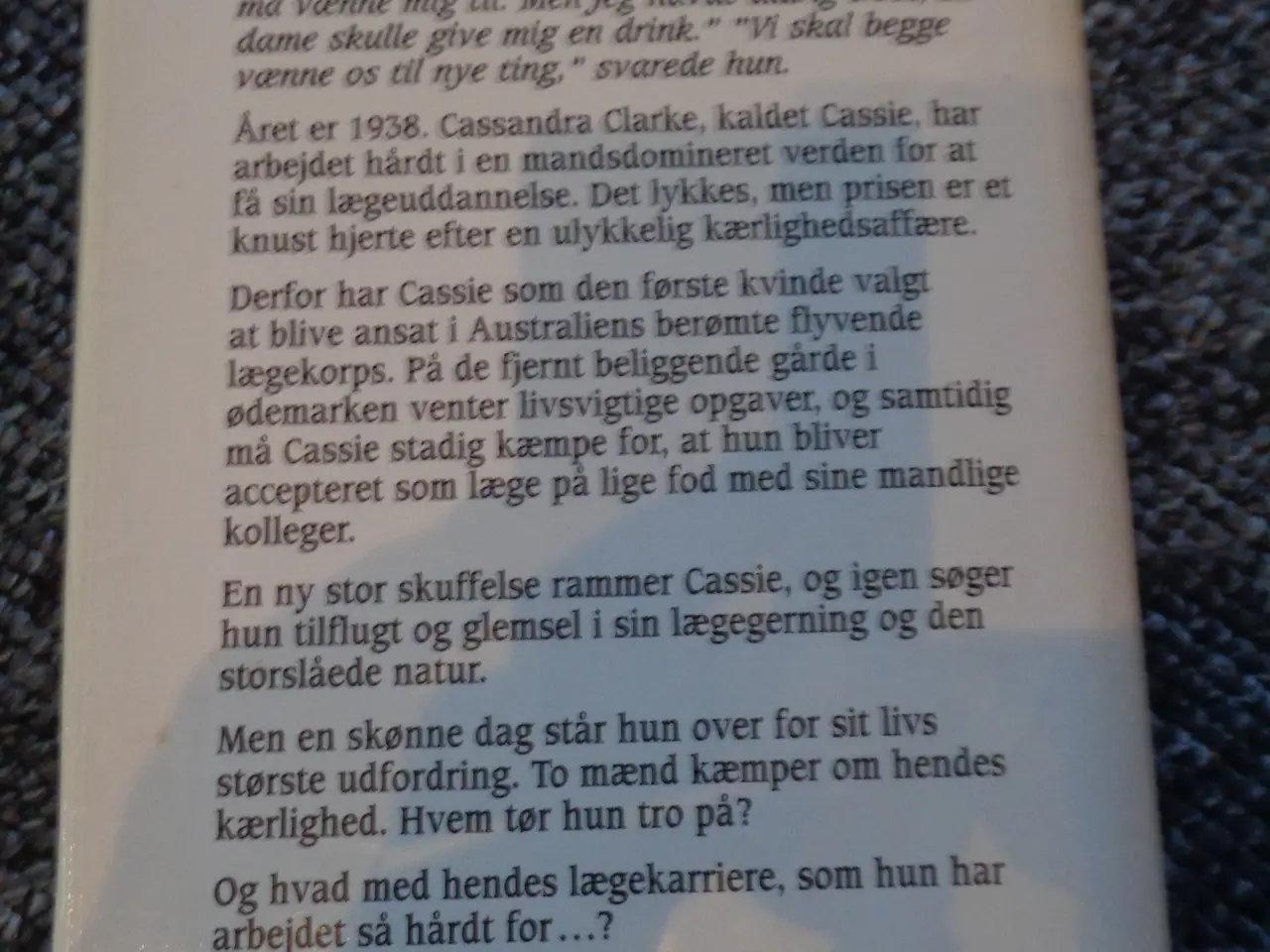 Billede 2 - Akaciens skygge