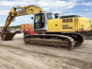 New Holland E485 - 51 ton
