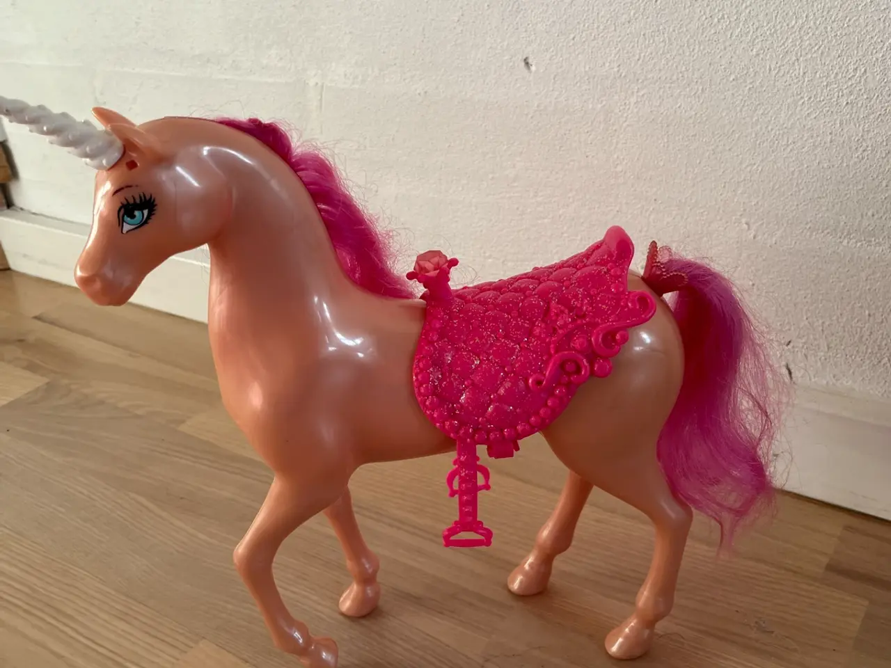 Billede 4 - Barbie  - diverse dukker, tøj og møbler 