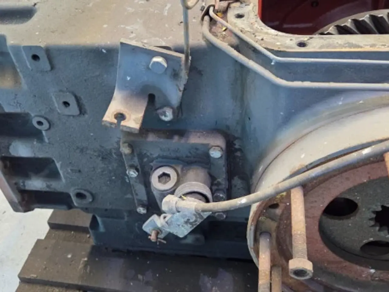 Billede 12 - New Holland M135 Bagtøj 5173156