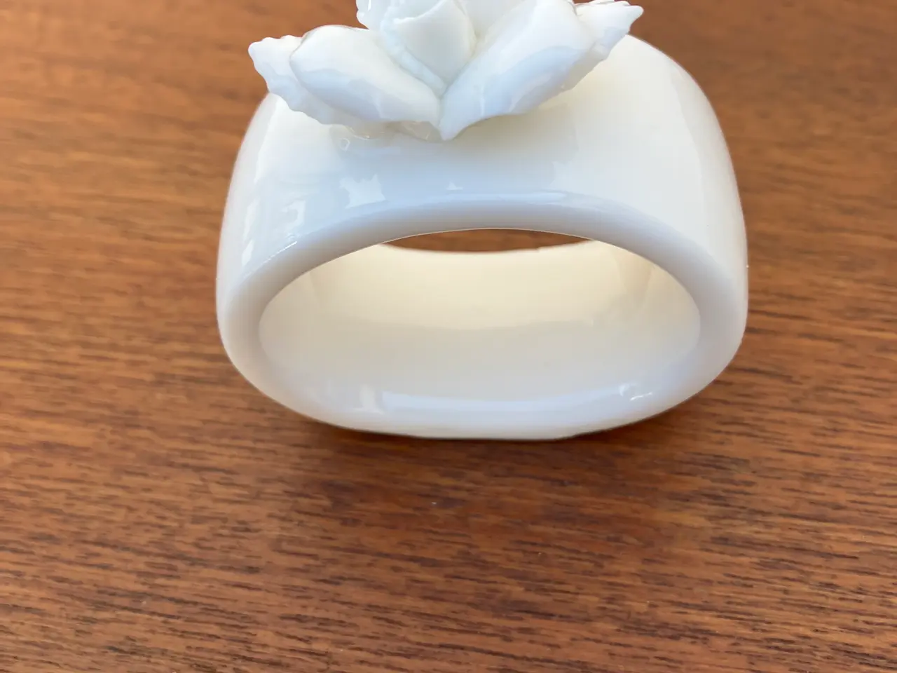 Billede 3 - Servietringe i porcelæn