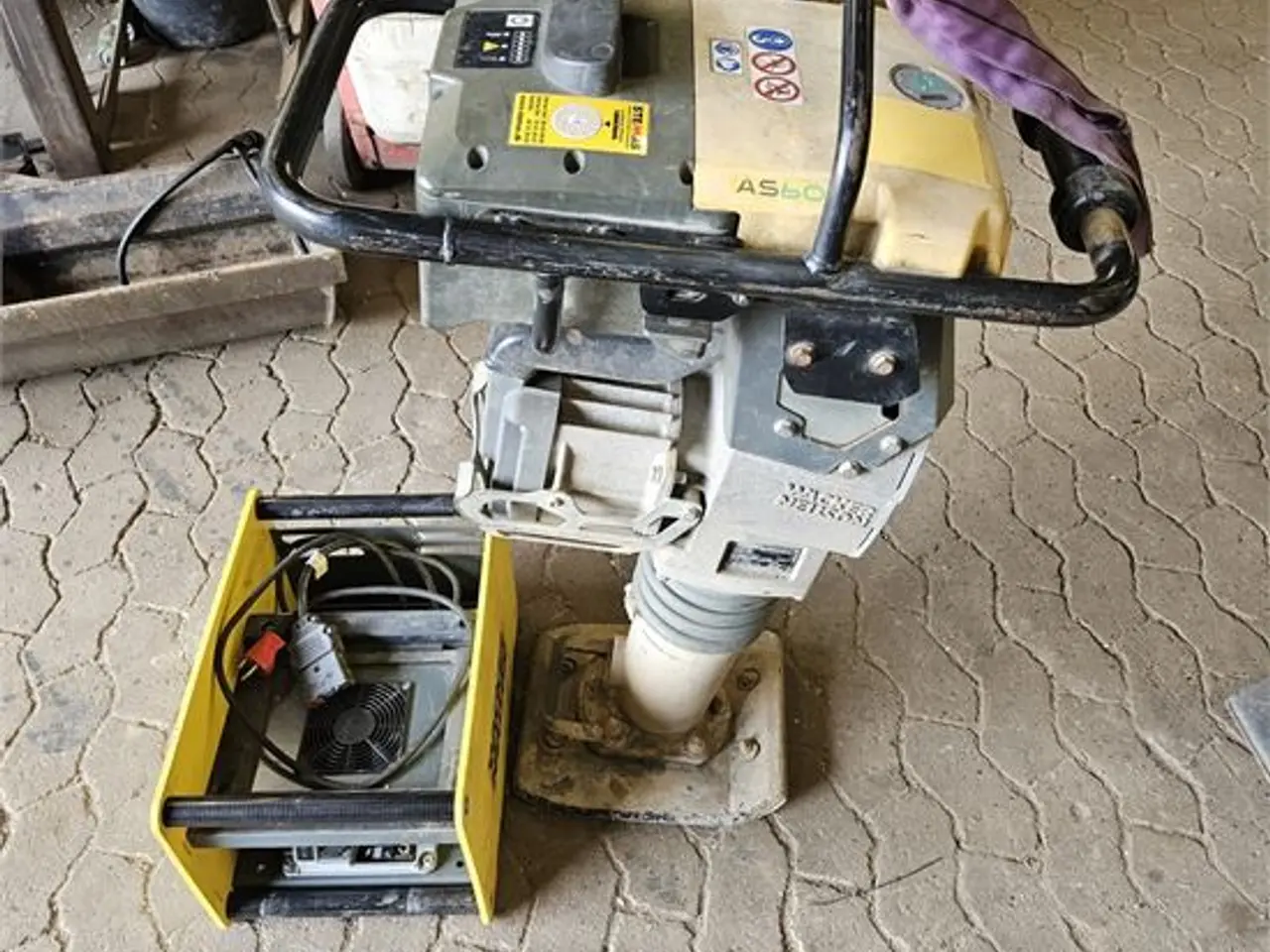 Billede 1 - Wacker Neuson AS60e - 71 kg - Elektrisk vibrationsstamper / Electric vibratory rammer with charger