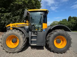 JCB Fastrac 4220