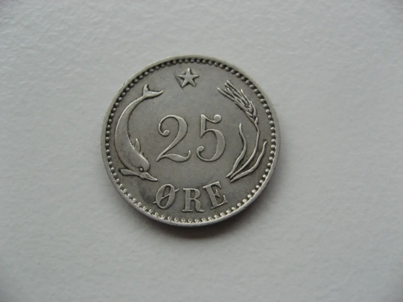 Billede 2 - Flot delfin sølv 25 øre 1891, den gode