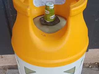 10 kg letvægts gasflaske ny, fyldt og plomberet.