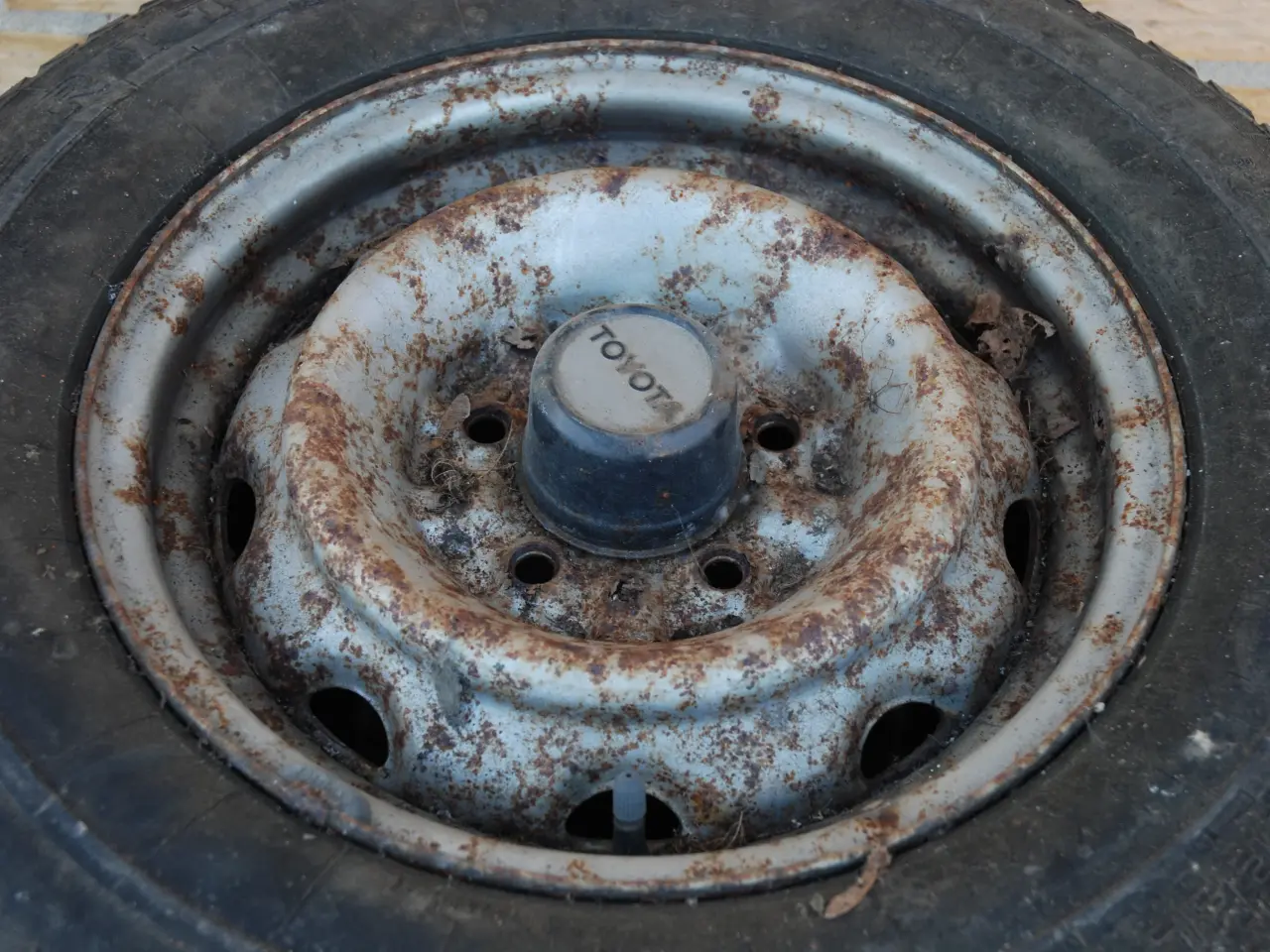 Billede 1 - Toyota Hiace orginalfælge fælge ca. årgang 1984