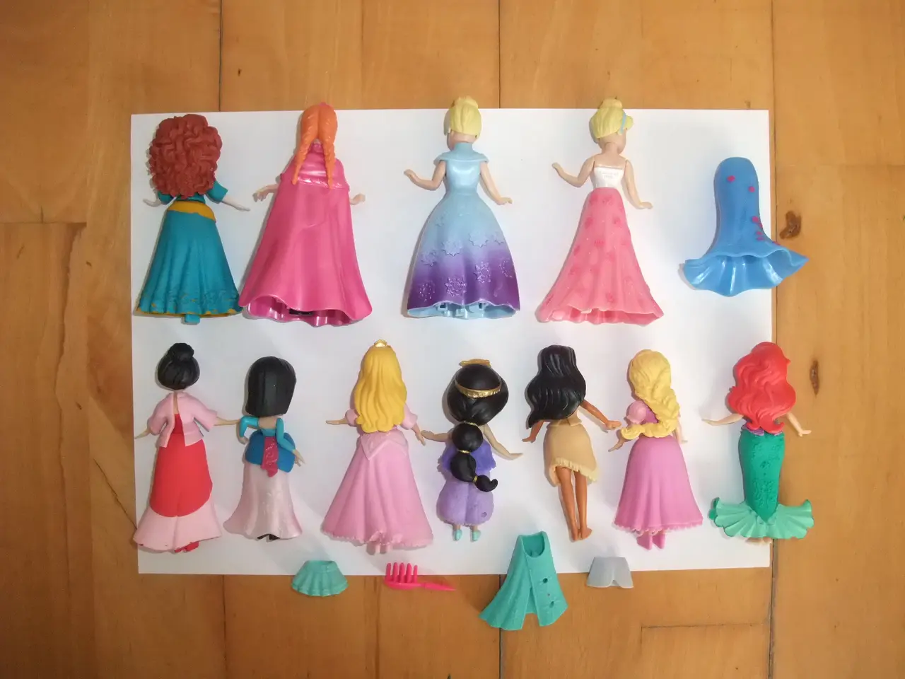 Billede 5 - Prinsesse Påklædnings Figurer/Dukker  