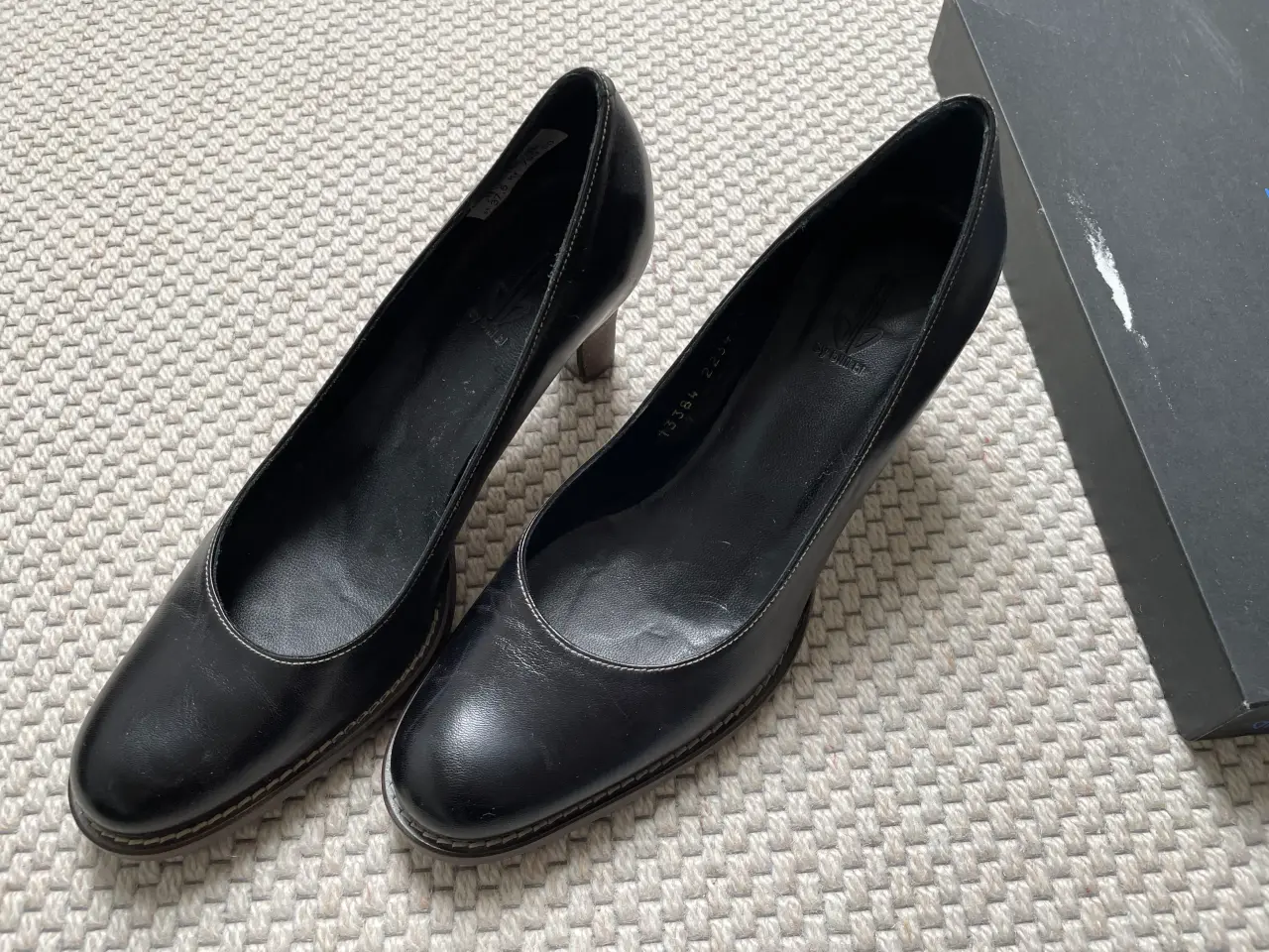 Billede 1 - Billi Bi pumps i sort str. 37
