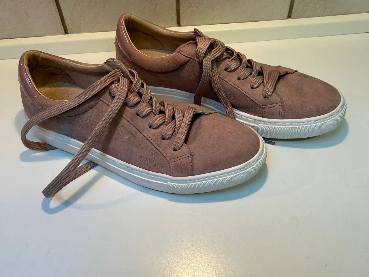 Billede 1 - Dame sneakers str. 39 i rosa