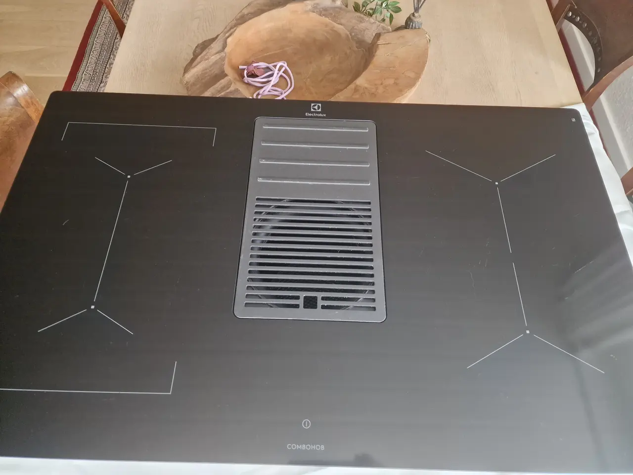 Billede 4 - Electrolux induktionskogeplade med integreret emhæ