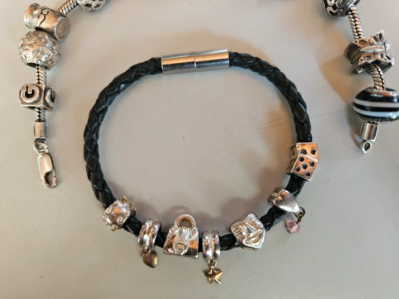 Billede 3 - Pandora armbånd 