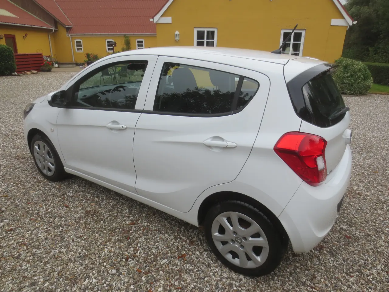 Billede 3 - Opel Karl 1.0 i 75 Hk Årg 2017.