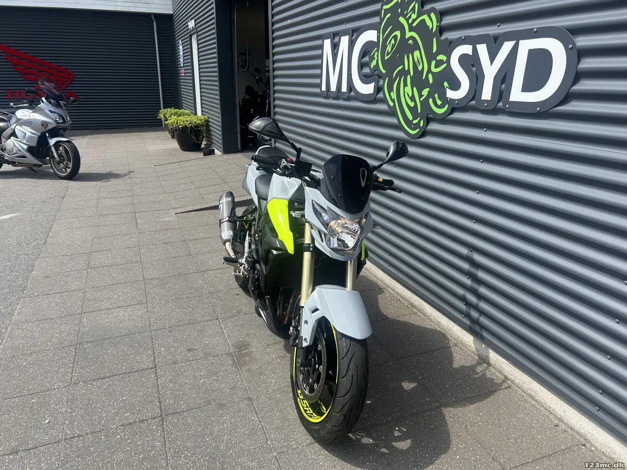 Billede 3 - Suzuki GSR 750 MC-SYD BYTTER GERNE