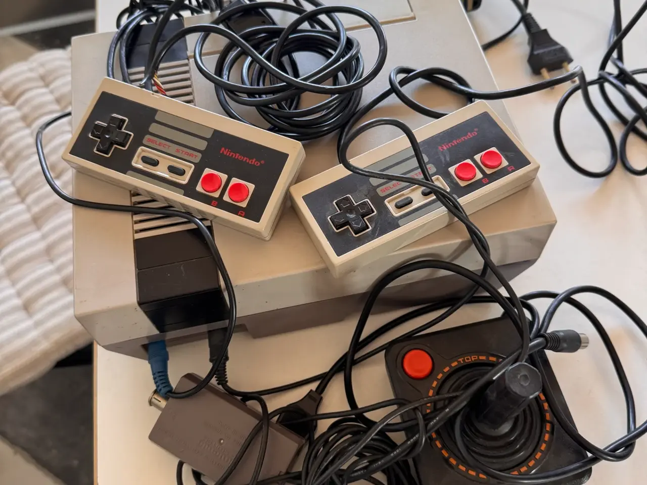 Billede 2 - Nintendo retrospilkonsol med controllere