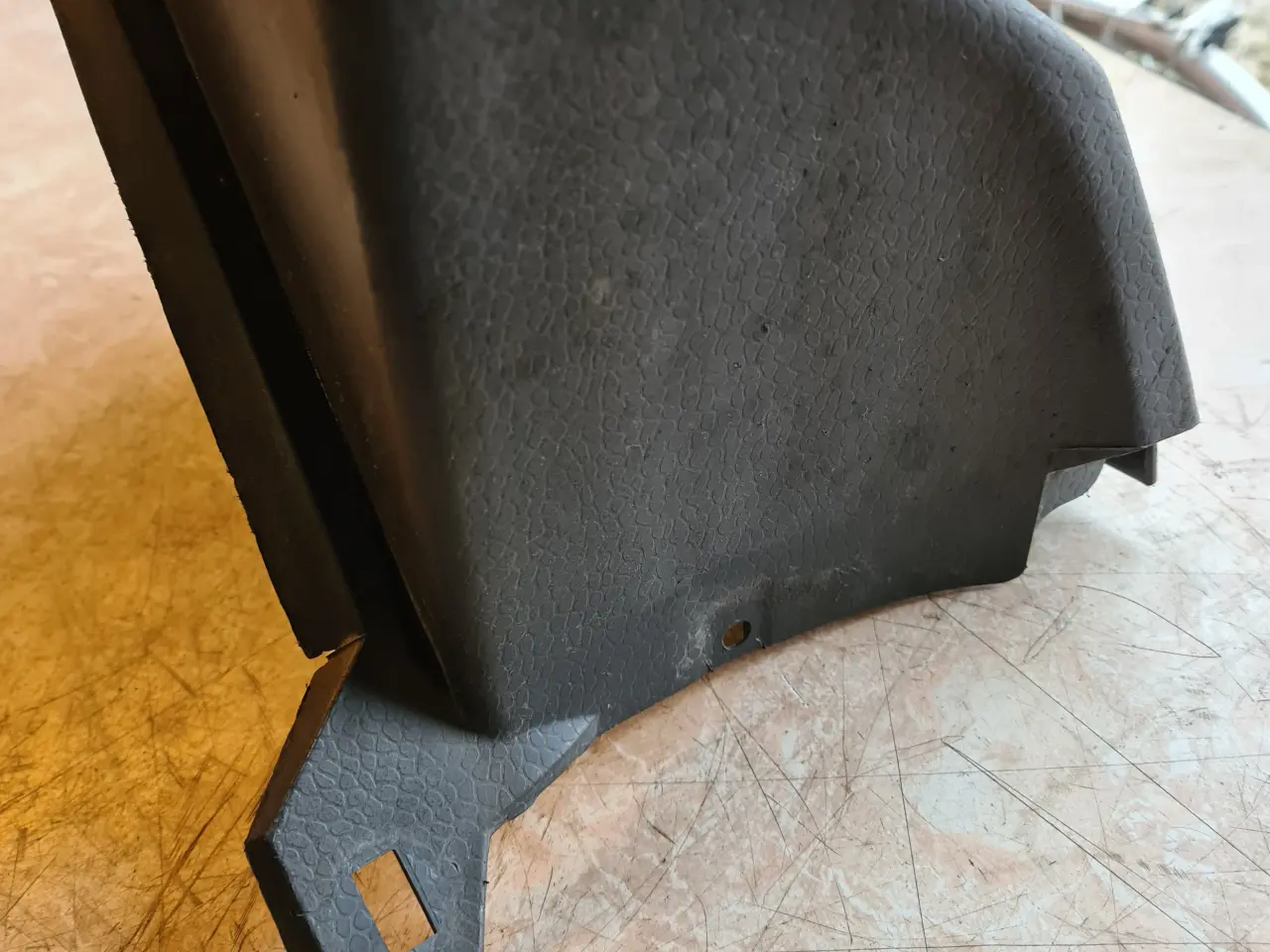 Billede 2 - Højre forreste  plast del  ved panel 