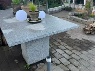 Massivt tungt bord