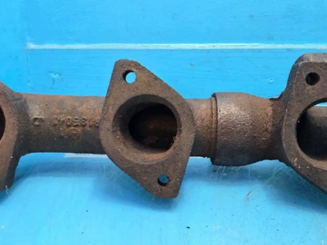 Billede 10 - John Deere 6125HZ001 Udstødningsmanifold R116838