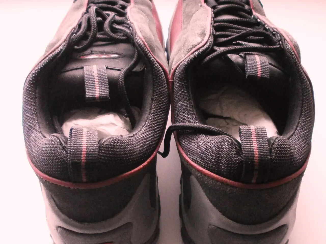 Billede 7 - NY NORDICA sneakers ruskind, str 45 grå/rød