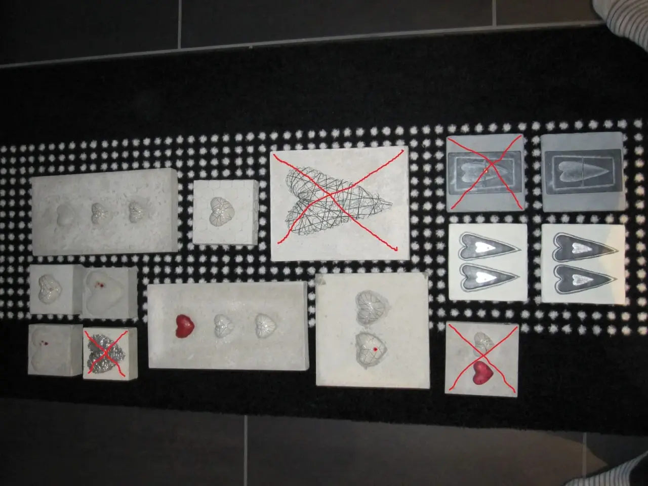 Billede 1 - Collage og betonhjerter