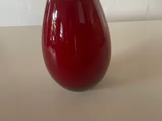 Holmegård rød vase