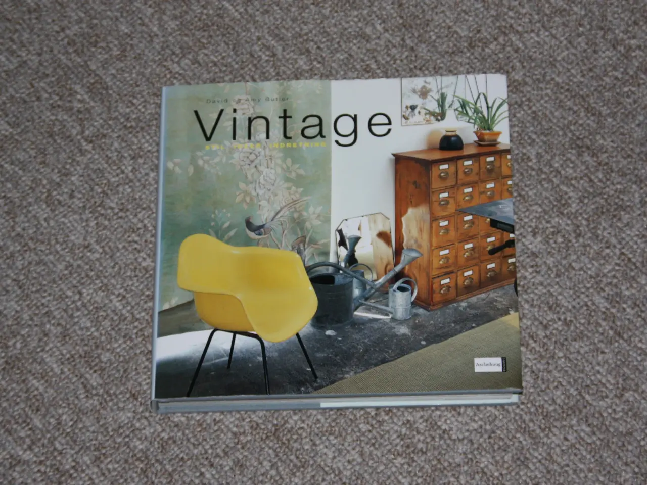Billede 2 - Paris interiors af Lisa Lovatt-Smith