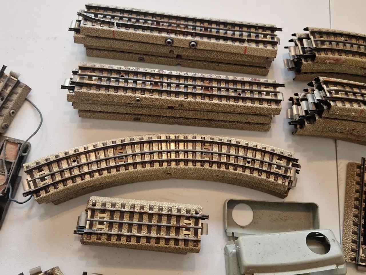 Billede 4 - Märklin metalskinner 32 stk