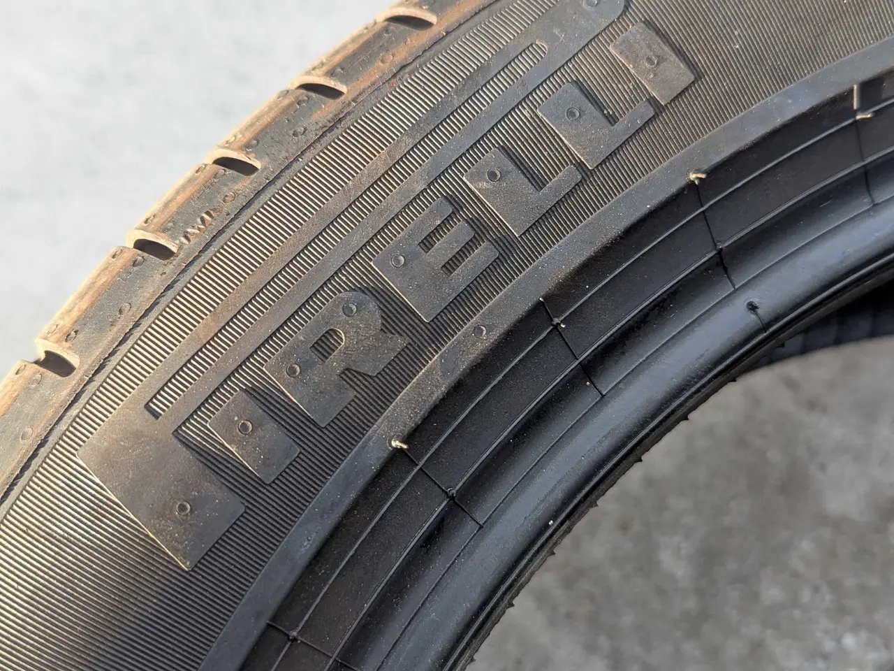 Billede 1 - Nye Pirelli 19" sommerdæk 245/45 102Y