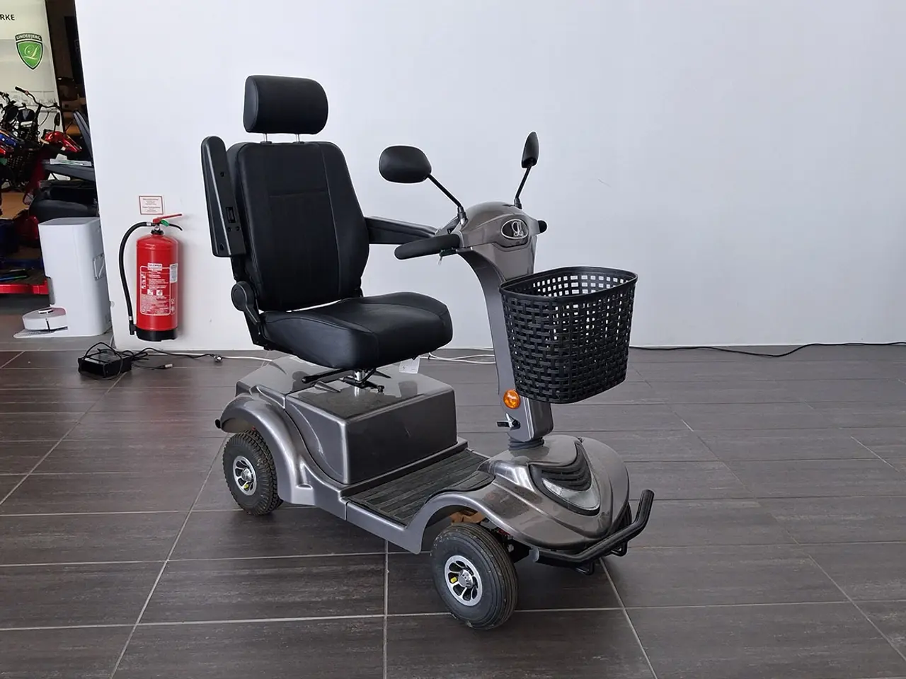 Billede 1 - LM-250 grå - 2 års garanti