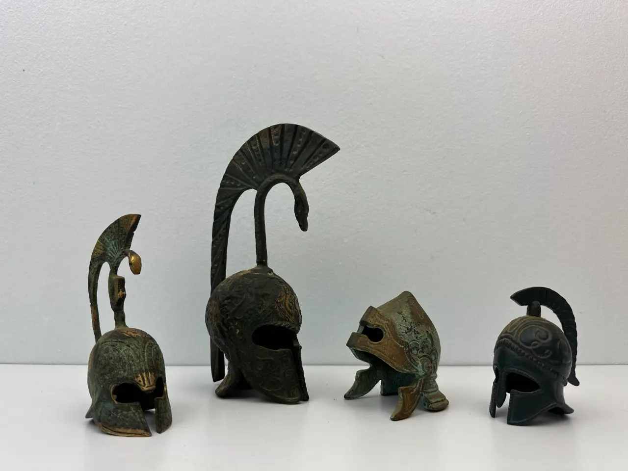 Billede 2 - 4 stk. ældre miniature krigshjelme