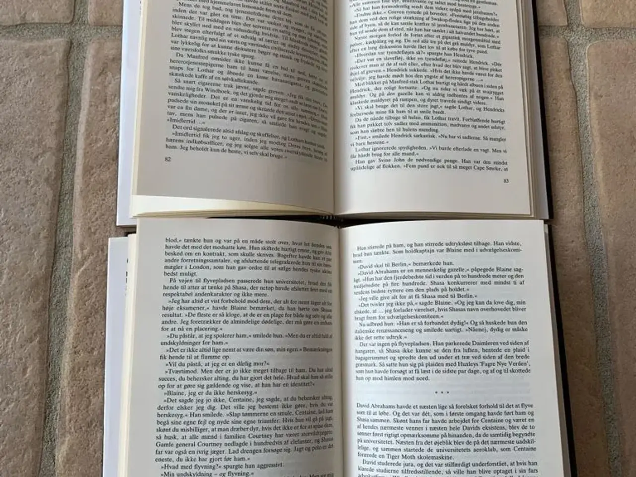 Billede 3 - Magtens sværd 1+2 af Wilbur Smith bog
