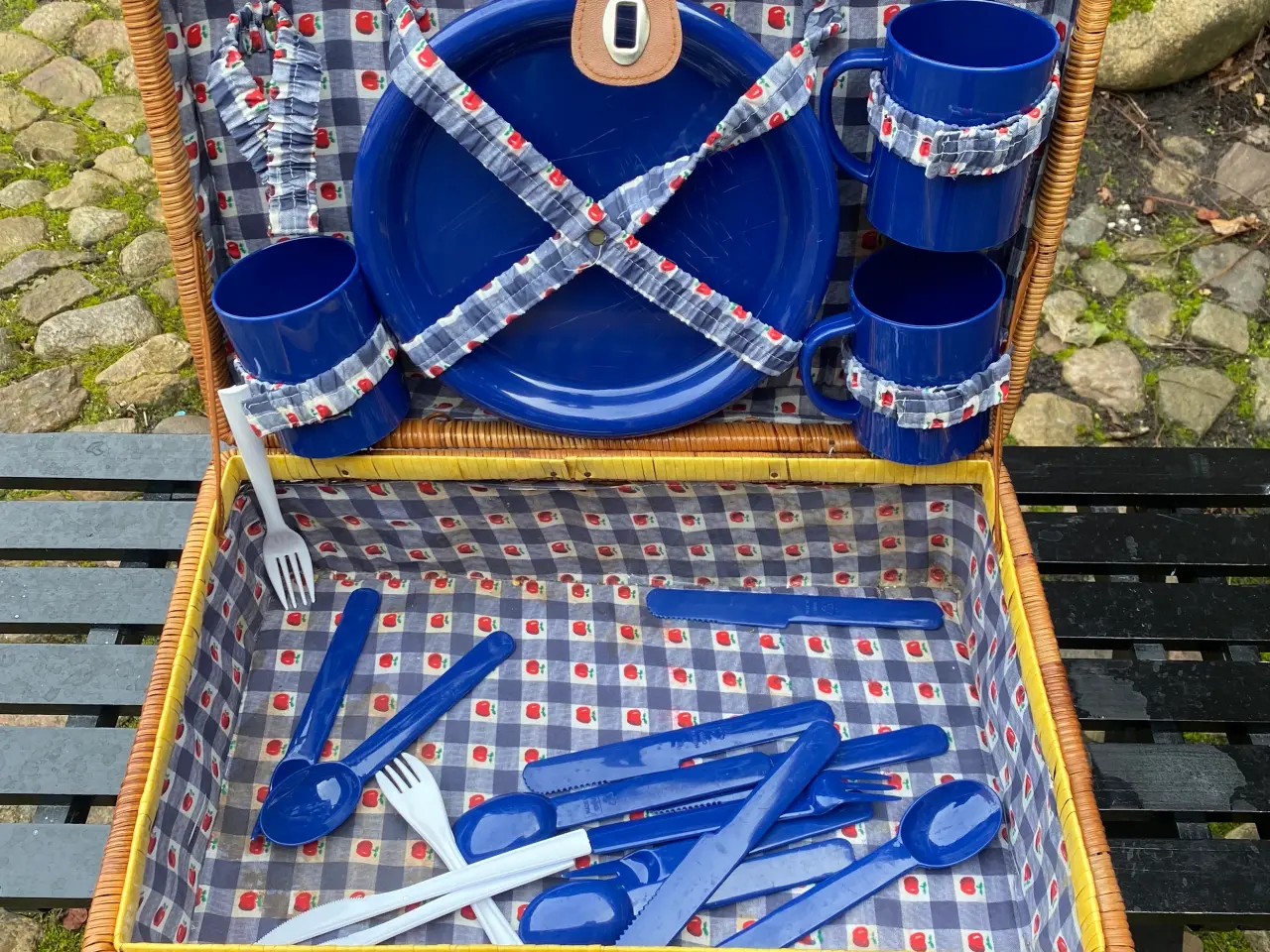 Billede 2 - Vintage  kuffert picnickurv 