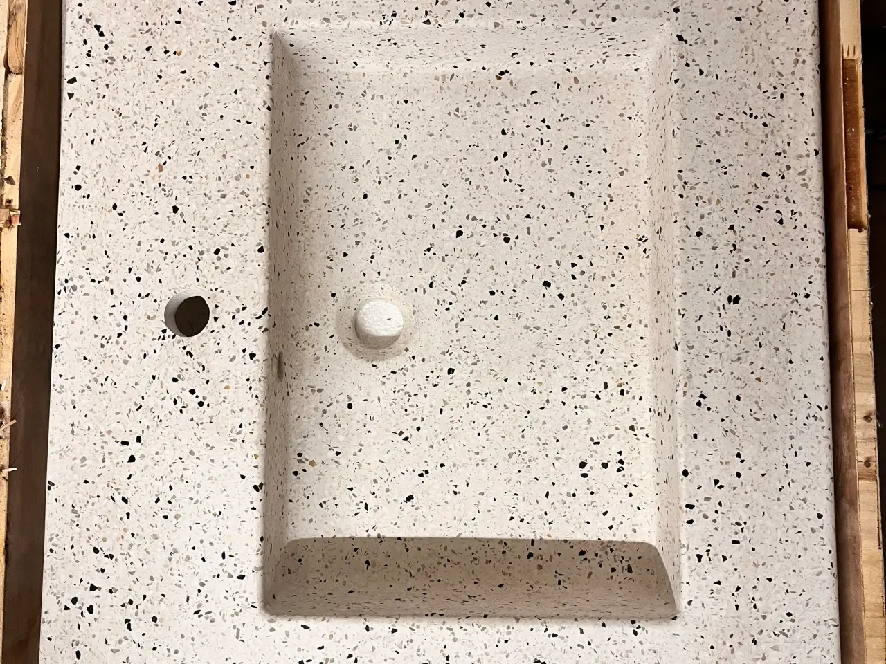 Billede 1 - Ny flot Terrazzo håndvask - i original emballage