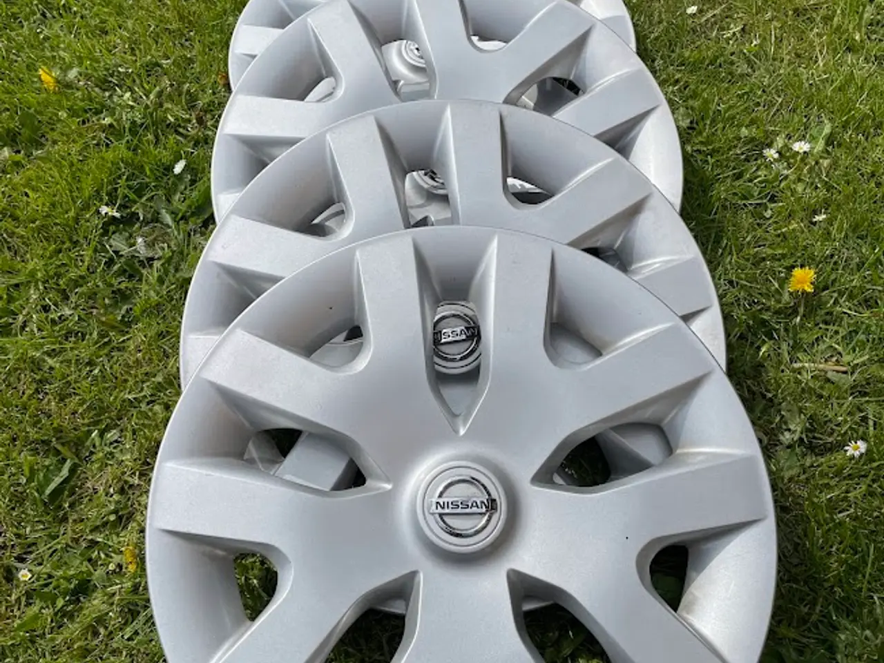 Billede 1 - Hjulkapsler til Nissan. 16" fælg.