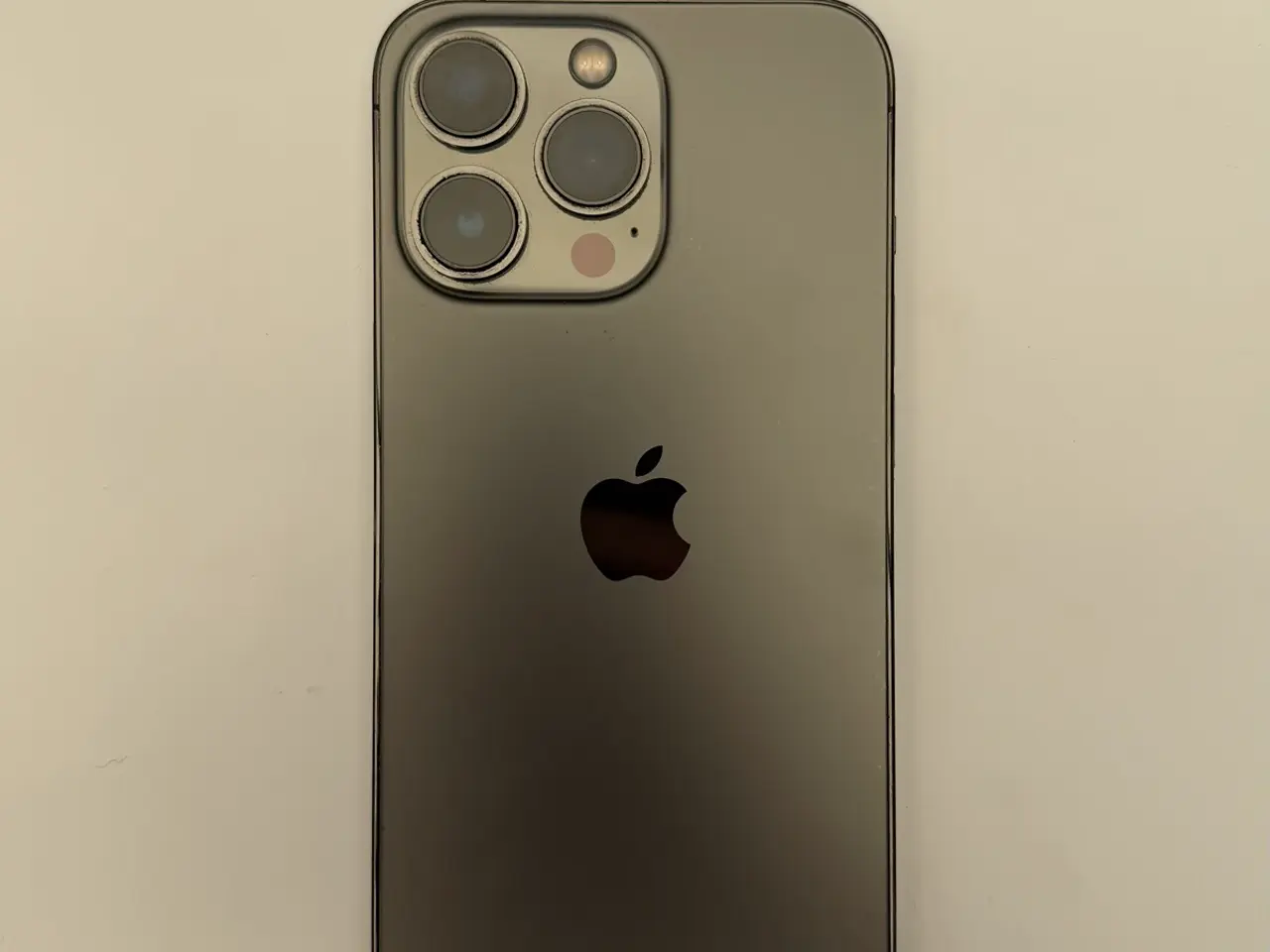 Billede 2 - Apple iPhone 13 Pro - 128 GB - Sort - Pæn stand -