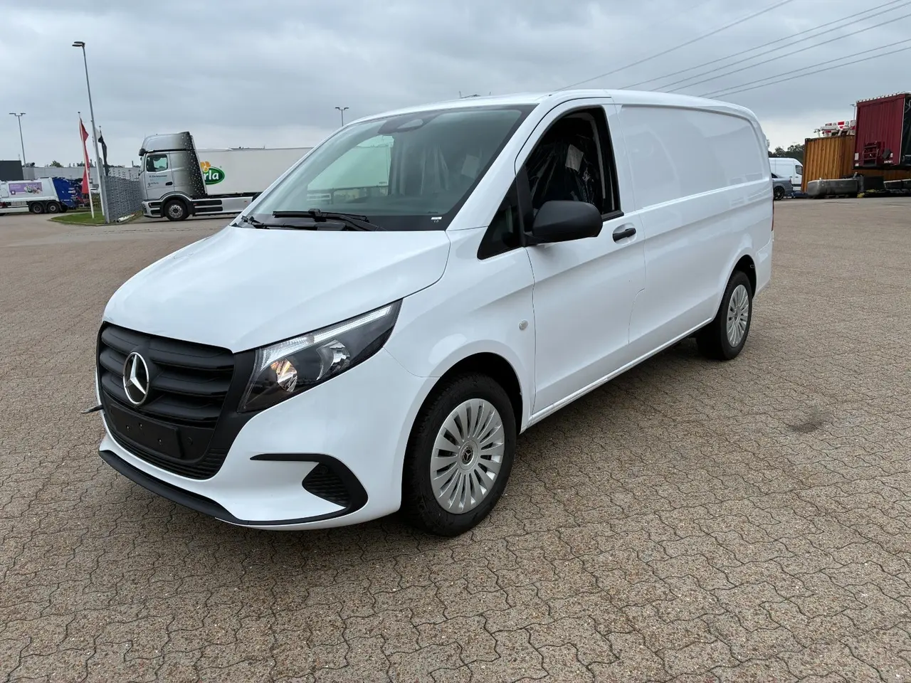 Billede 1 - Mercedes Vito 114 2,0 CDi A2 Kassevogn PRO+ aut. RWD