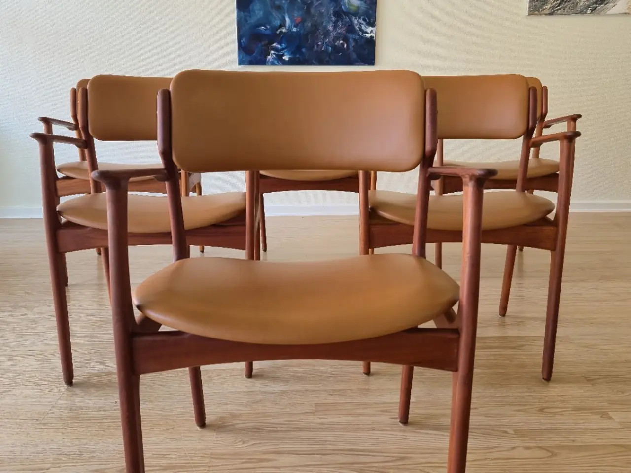 Billede 1 - Nypolstrede Erik Buch armstole
