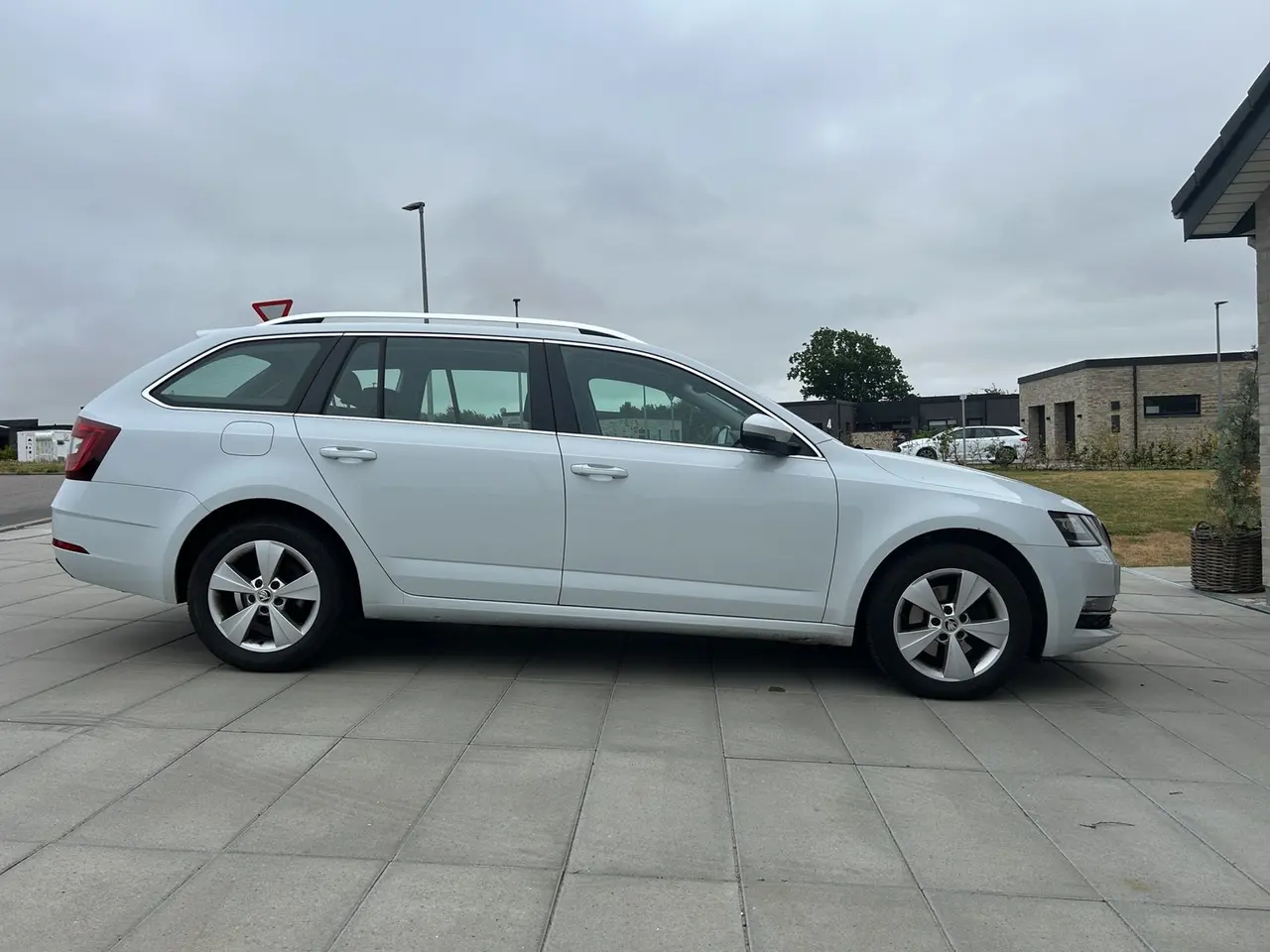 Billede 6 - Skoda Octavia 2,0 TDi 150 Business Line+ Combi DSG
