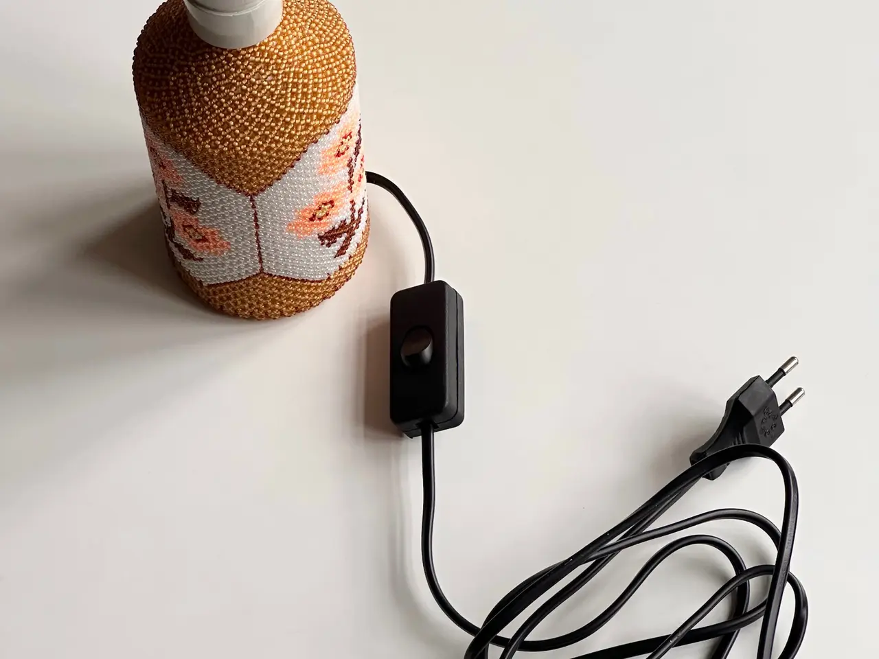 Billede 3 - Perlesyet bordlampe