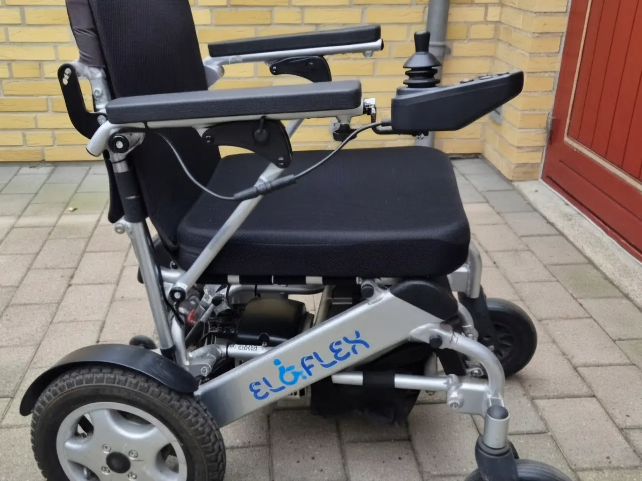 Billede 1 - Eloflex kørestol