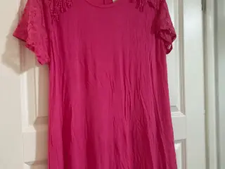 Pink kjole