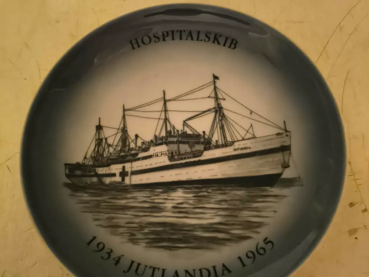 Billede 1 - sjælden platte af hospital skibet julandia 