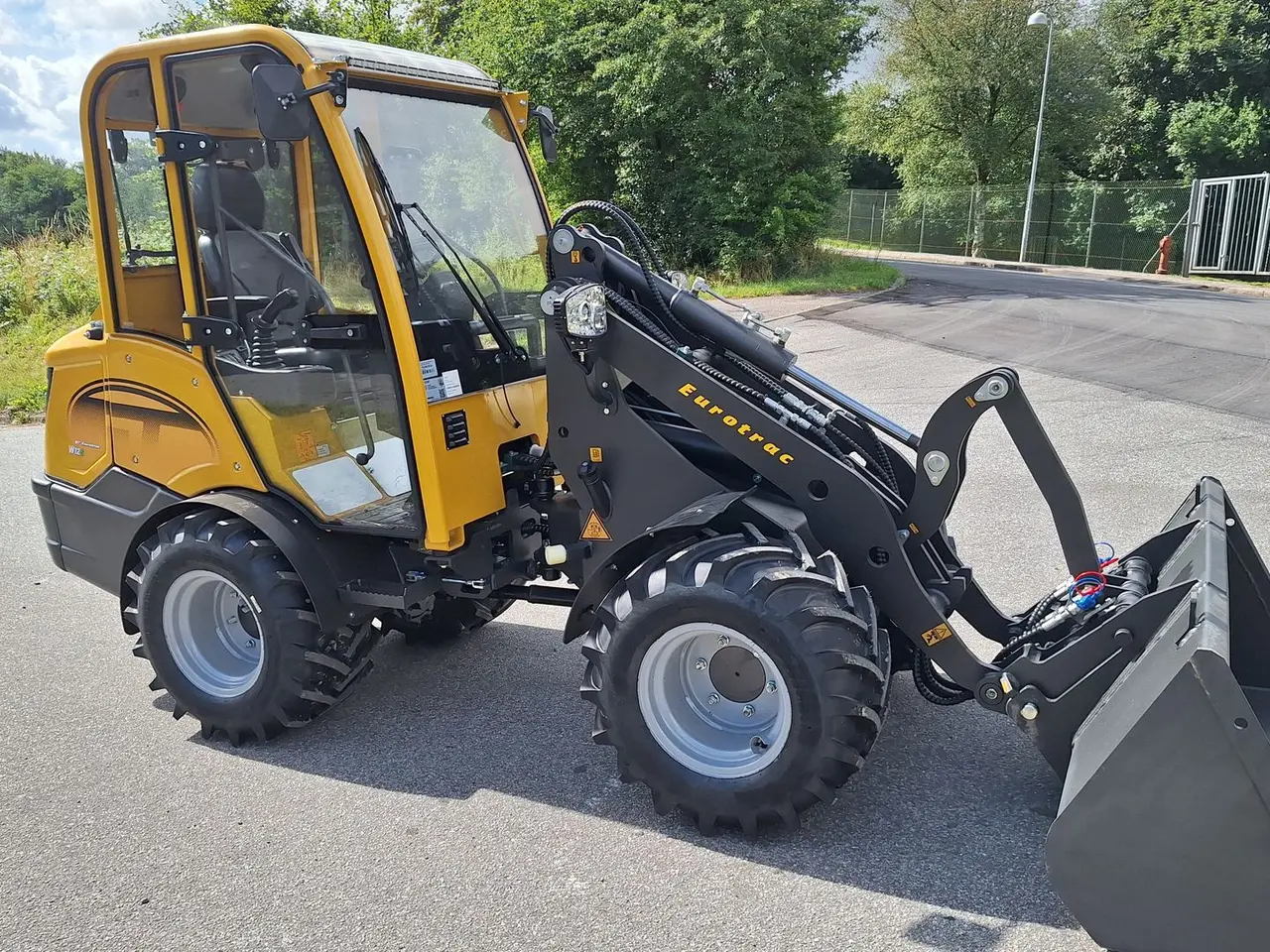 Billede 6 - Eurotrac W12S W12S med førerhus, skovl og gafler