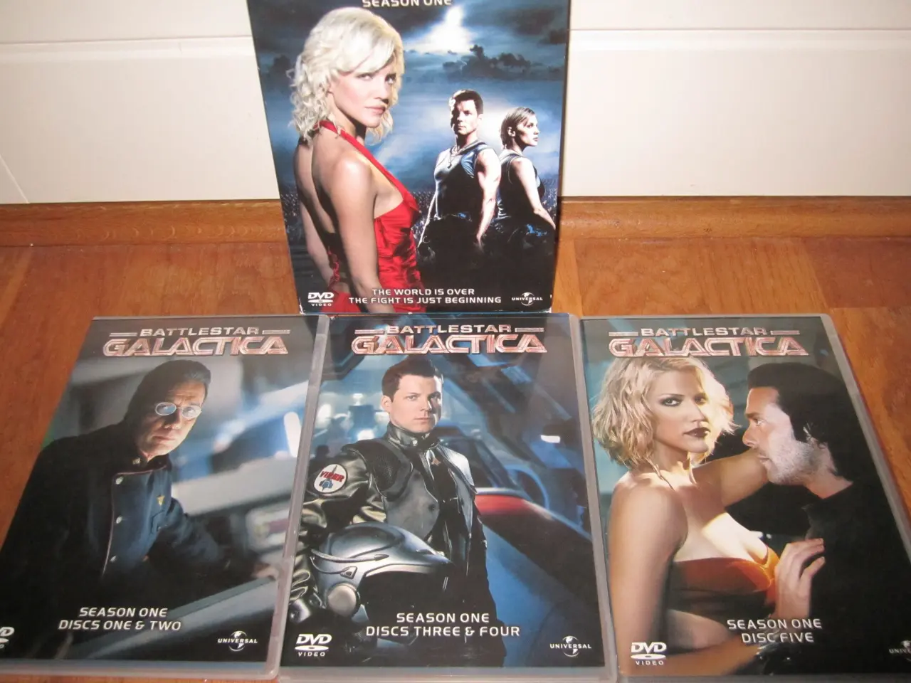 Billede 1 - BYD. Battlestar. GALACTICA. Season one. 