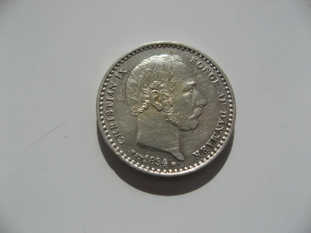 Billede 1 - Særdeles flot delfin 25 øre 1894