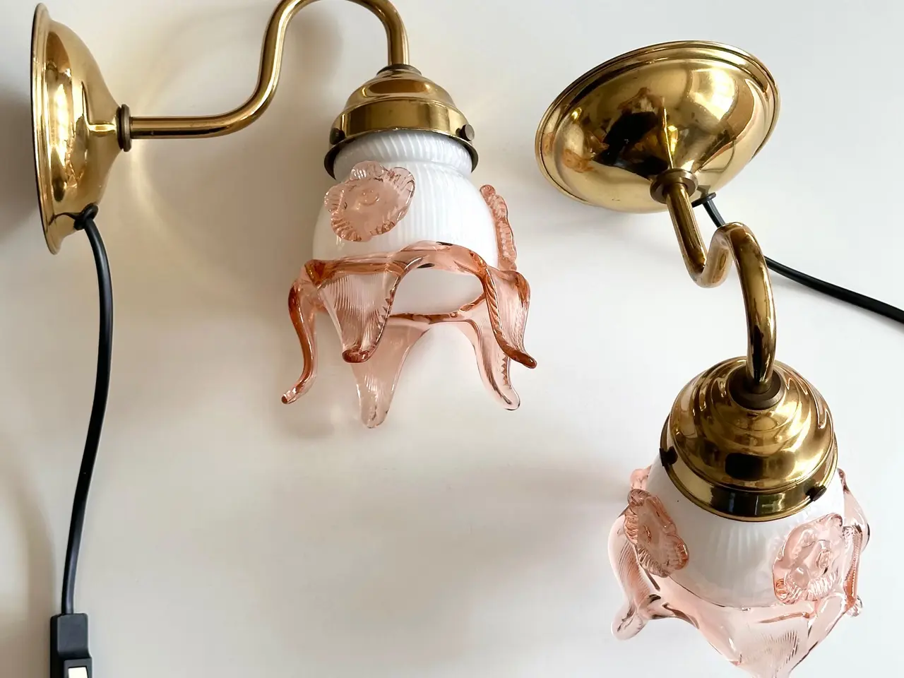 Billede 5 - Væglamper m rosa glas, 2 stk samlet