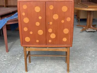 Barskab i teak/palisander købes