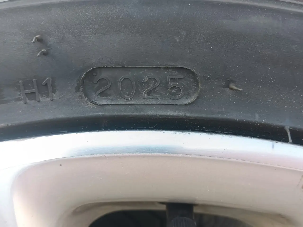 Billede 5 - Hankook vinterdæk 225/40 R18 90%