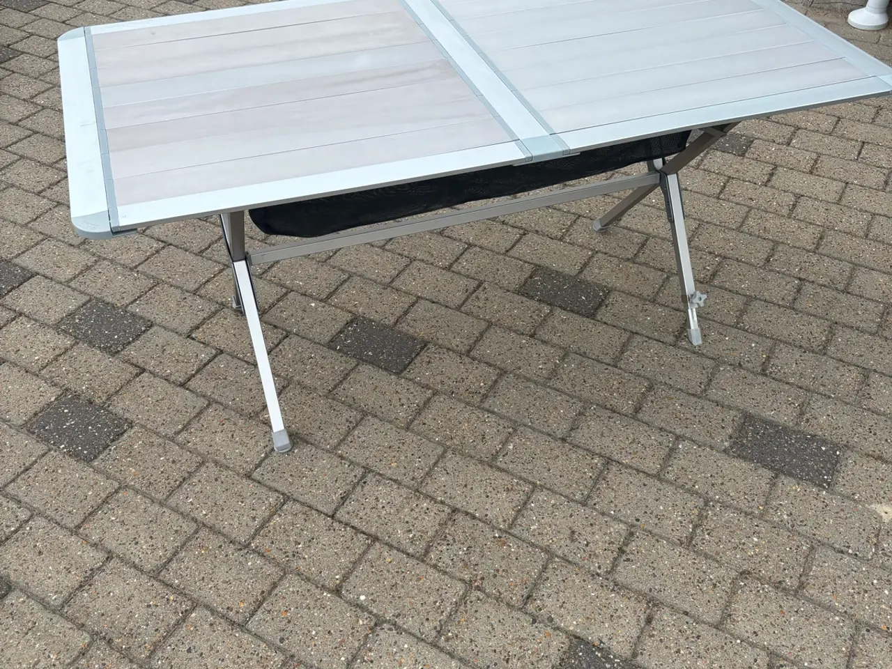 Billede 7 - Sammenklappeligt campingbord i aluminium